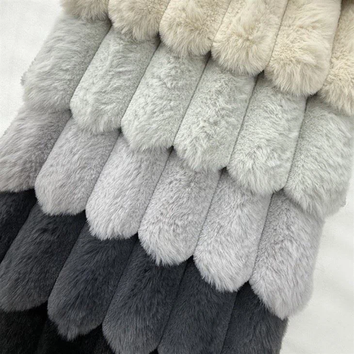 Faux fur Fabric For Winter Blankets Cushions