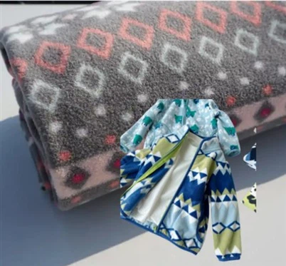 Natisnjena polarna flis za oblačilo